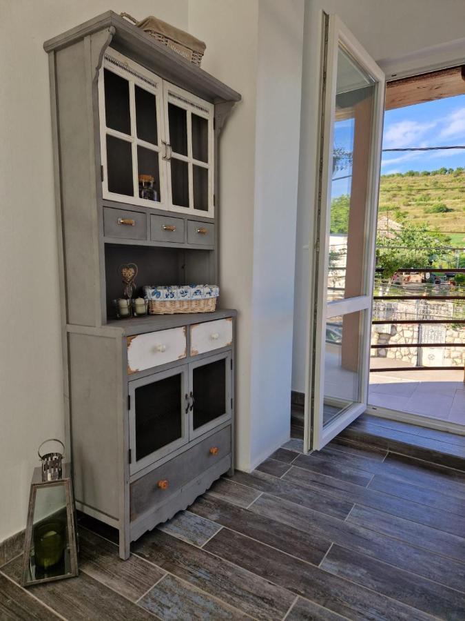Готель Huesca House Турда Екстер'єр фото